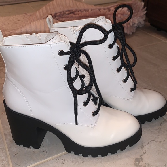 BP White Combat Boots - Picture 1 of 5